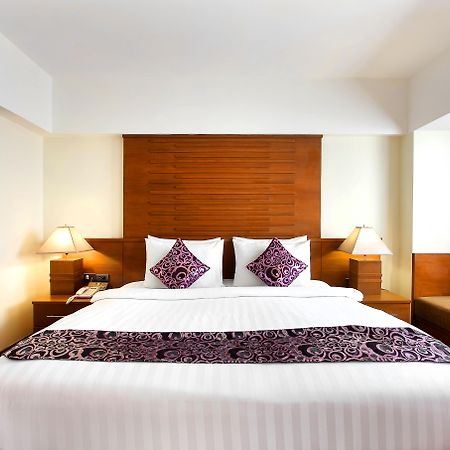 Bally Suite Sukhumvit Bangkok Bagian luar foto