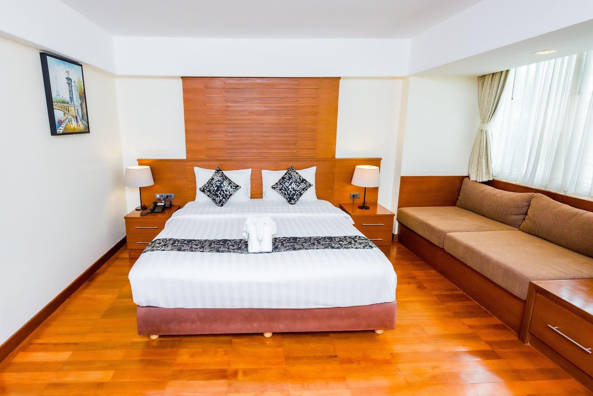 Bally Suite Sukhumvit Bangkok Bagian luar foto