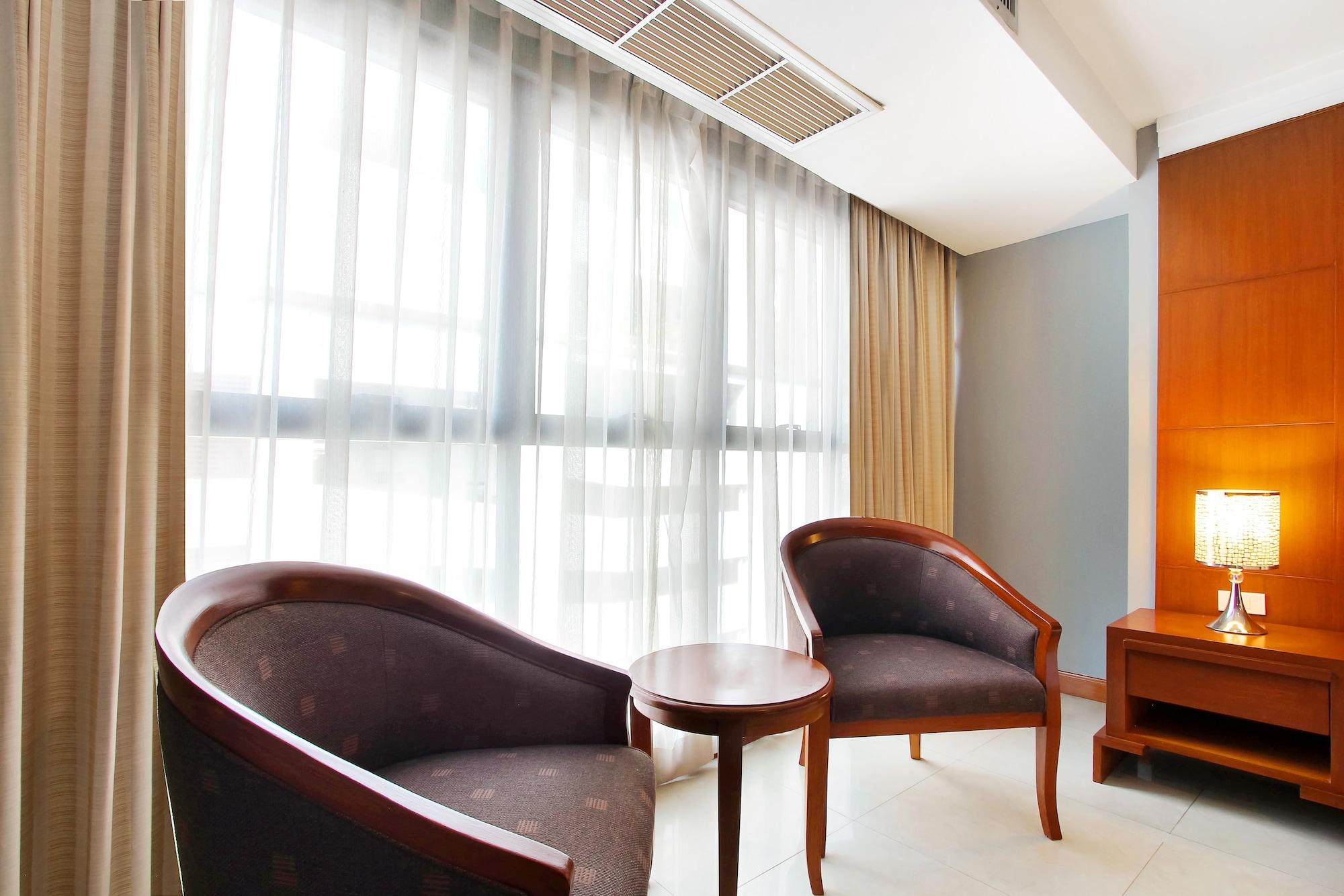 Bally Suite Sukhumvit Bangkok Bagian luar foto