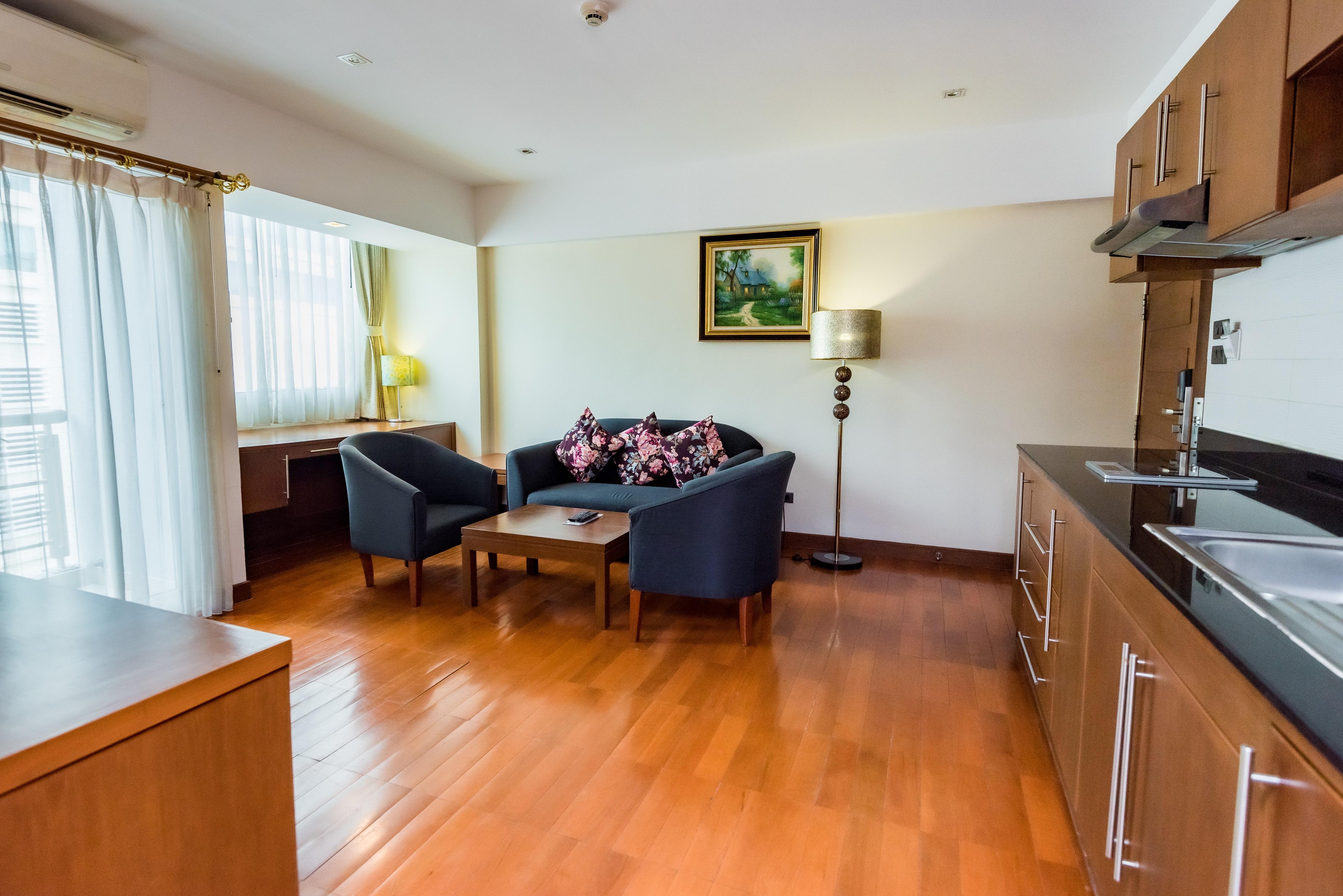 Bally Suite Sukhumvit Bangkok Bagian luar foto