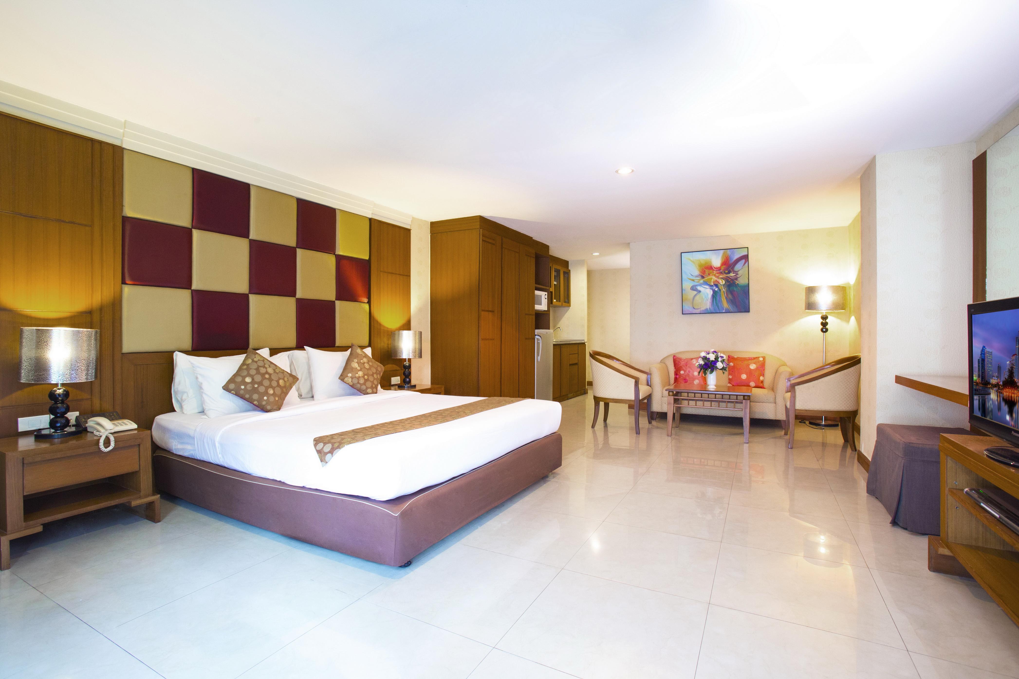 Bally Suite Sukhumvit Bangkok Bagian luar foto