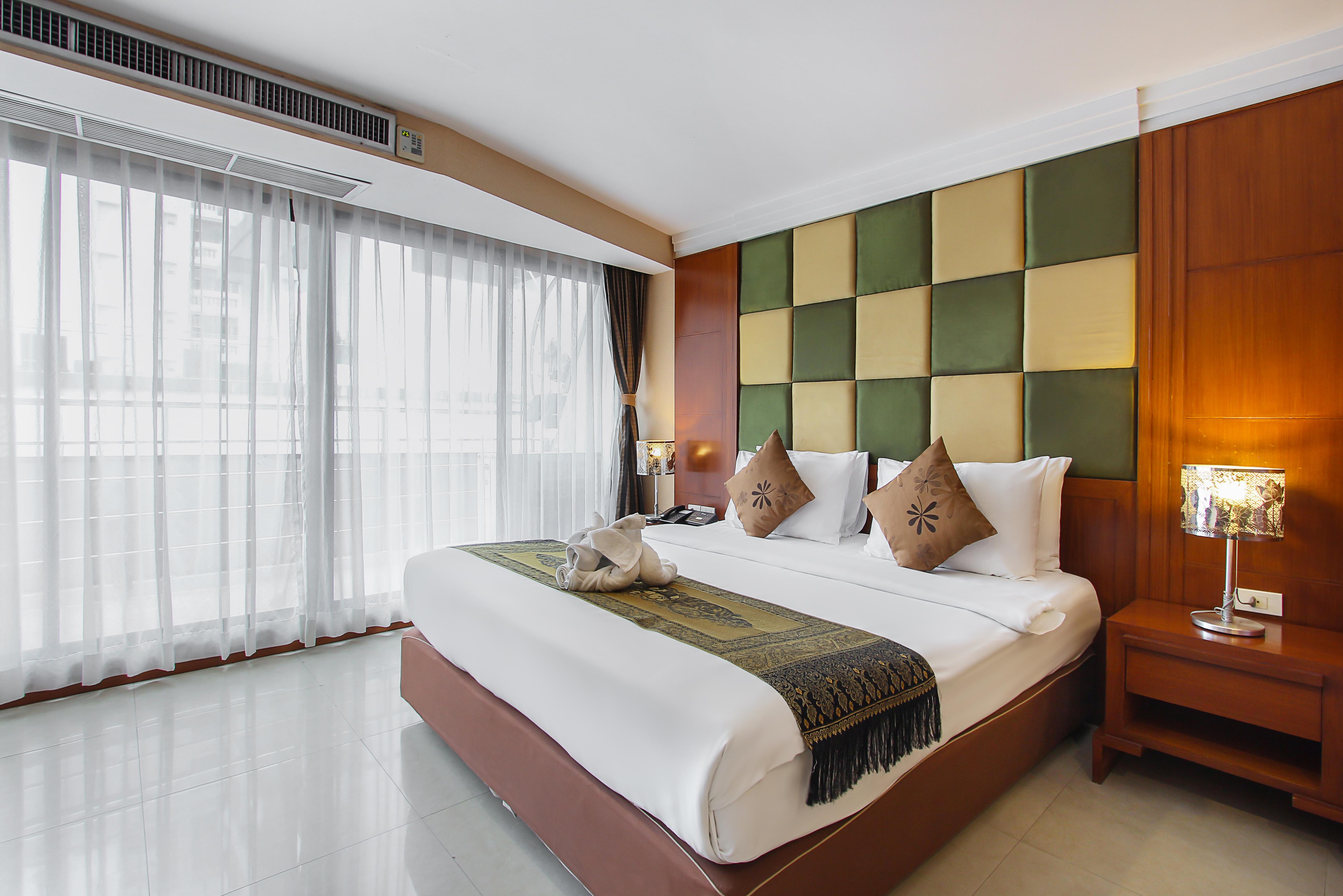 Bally Suite Sukhumvit Bangkok Bagian luar foto