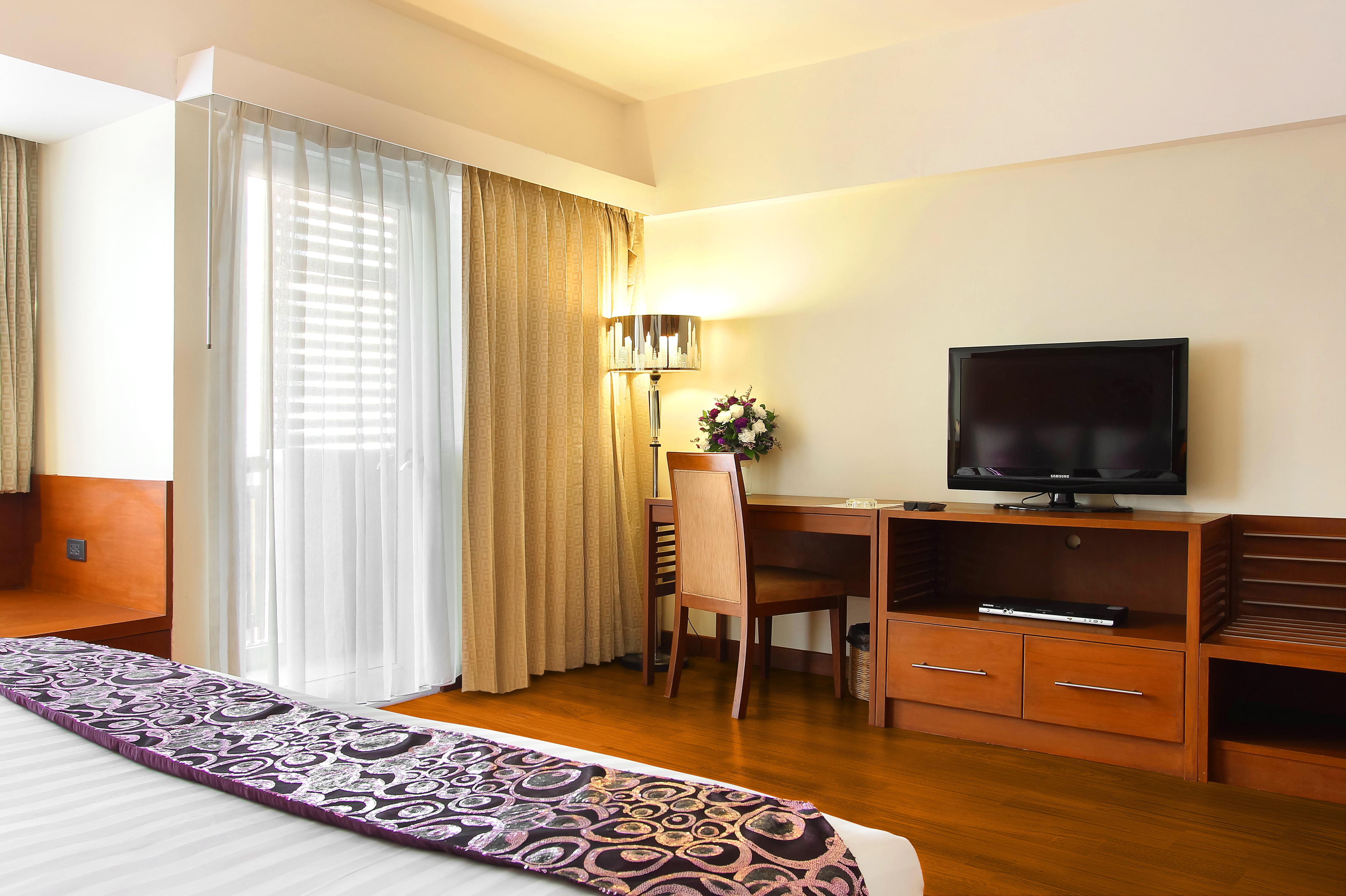 Bally Suite Sukhumvit Bangkok Bagian luar foto