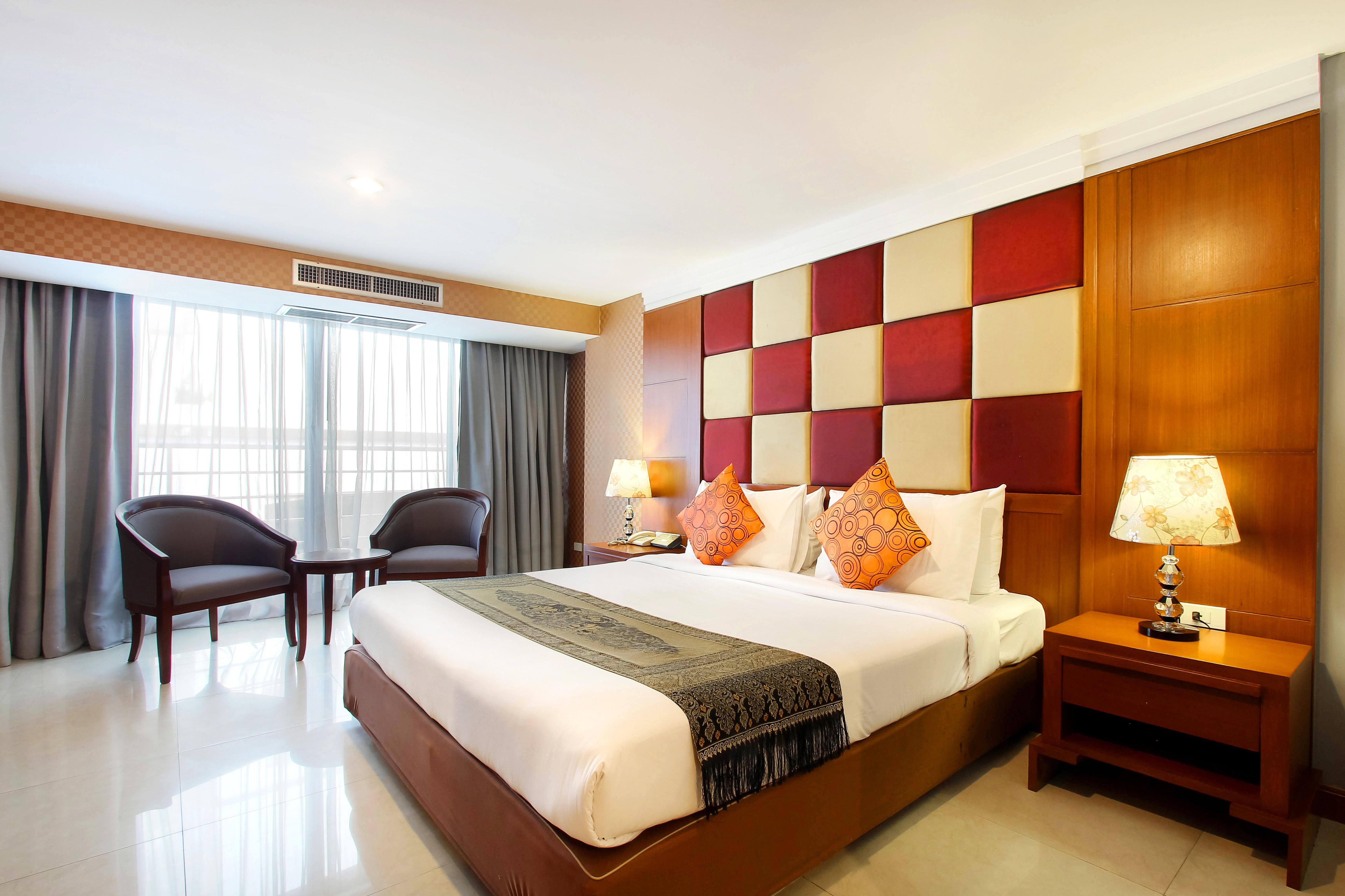 Bally Suite Sukhumvit Bangkok Bagian luar foto