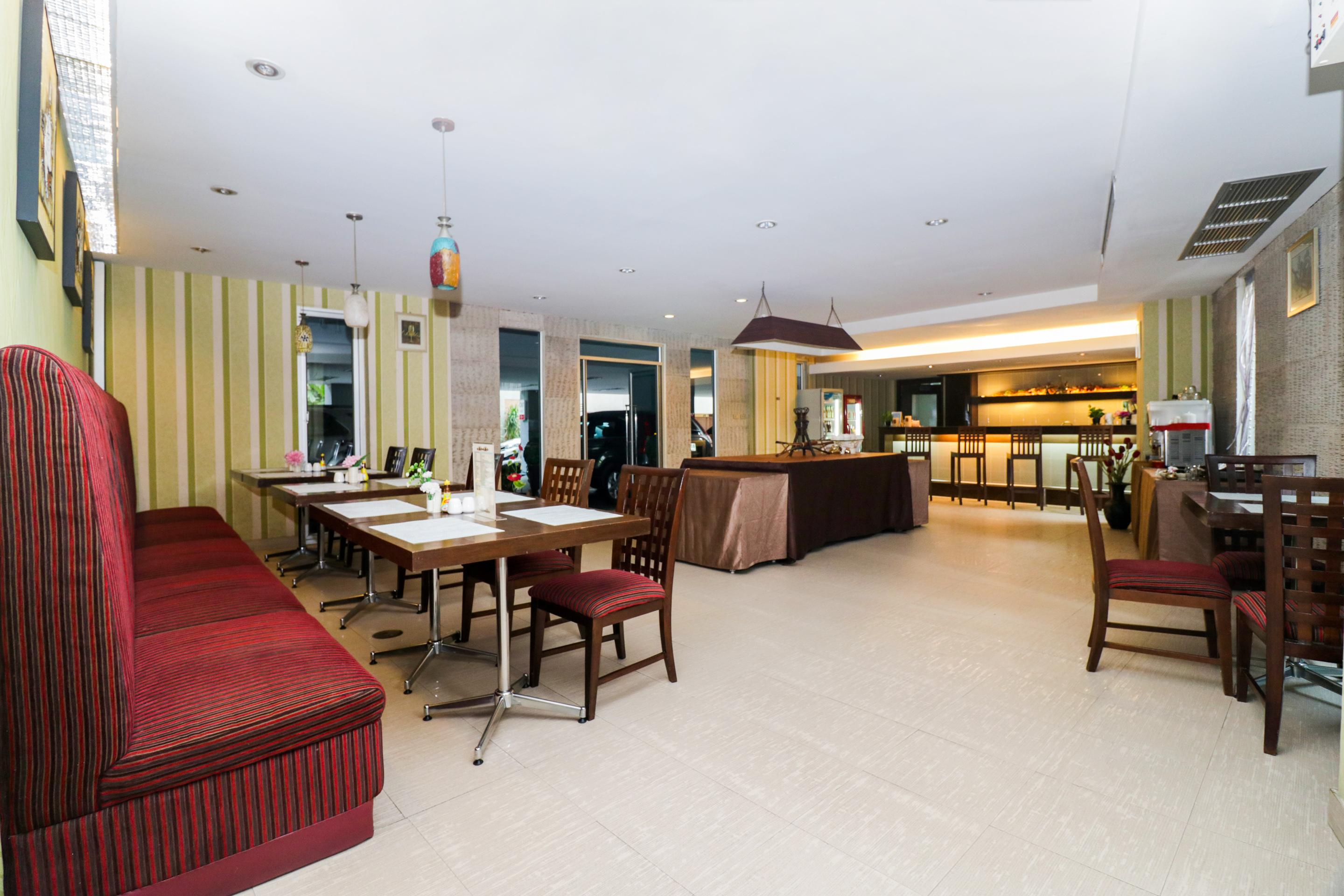 Bally Suite Sukhumvit Bangkok Bagian luar foto