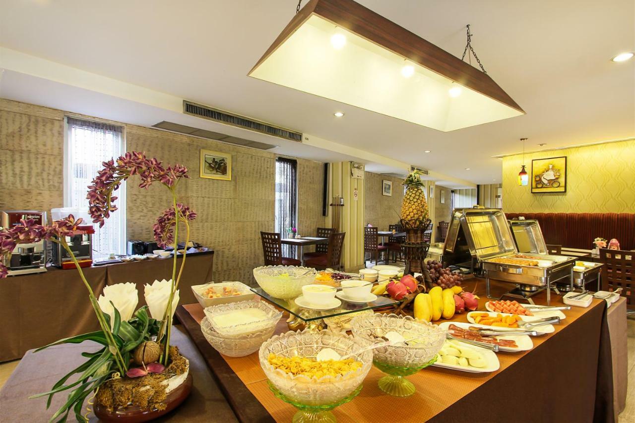 Bally Suite Sukhumvit Bangkok Bagian luar foto